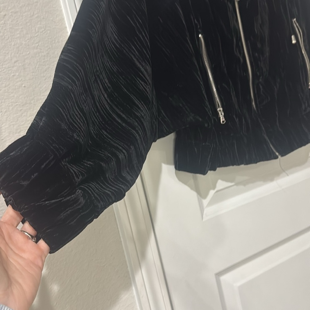 Catherine Malandrino Black Crushed Velvet Batwing Jacket – Size Medium - Picture 7 of 9